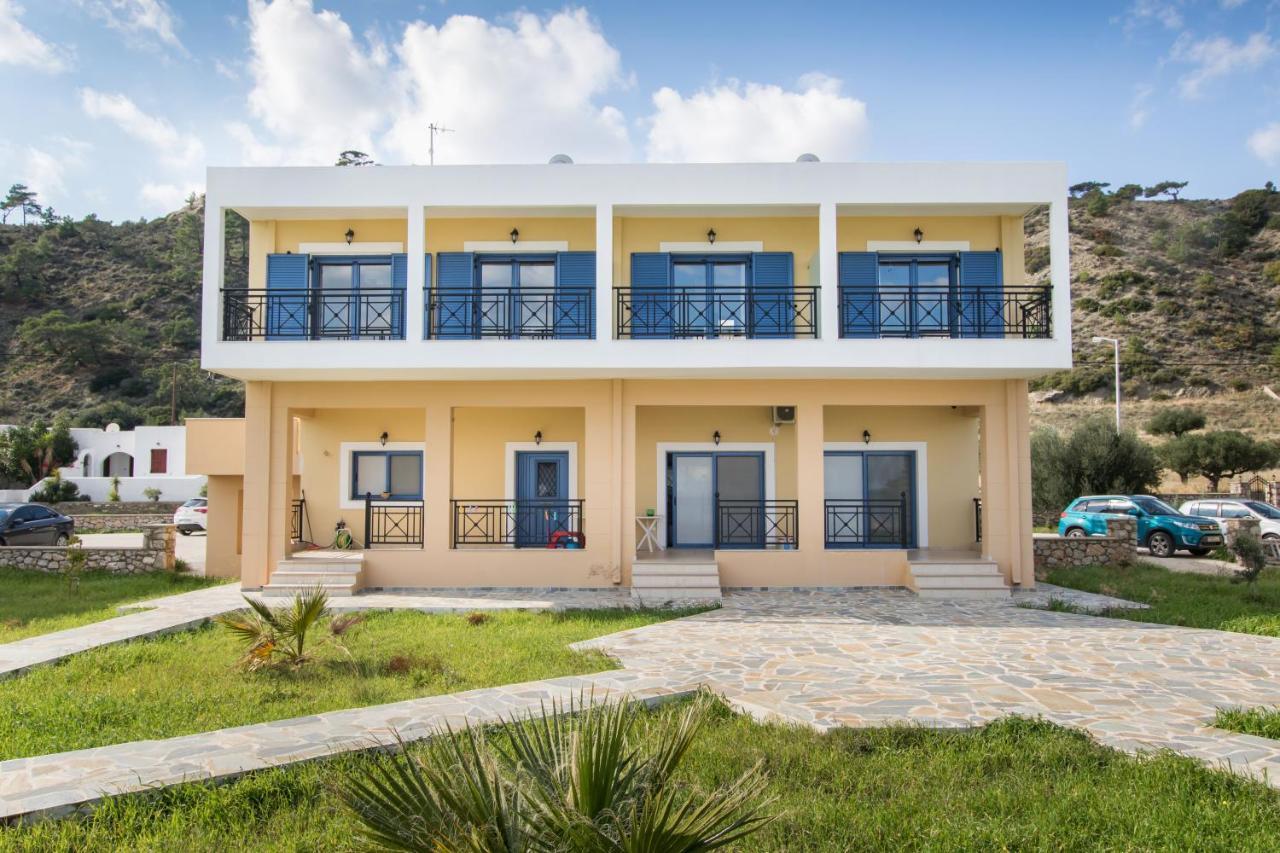 Beachfront Apartments Kárpathos Eksteriør billede